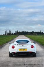 Alfa Romeo 4C 2015 года (UK)